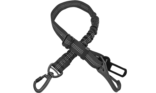 Reflexné bezpečnostné vodítko pre psy s bezpečnostným pásom Reflexné čierne bezpečnostné vodítko do auta, dĺžka 55 - 65 cm, nastaviteľný popruh, s vysoko viditeľným reflexným materiálom.